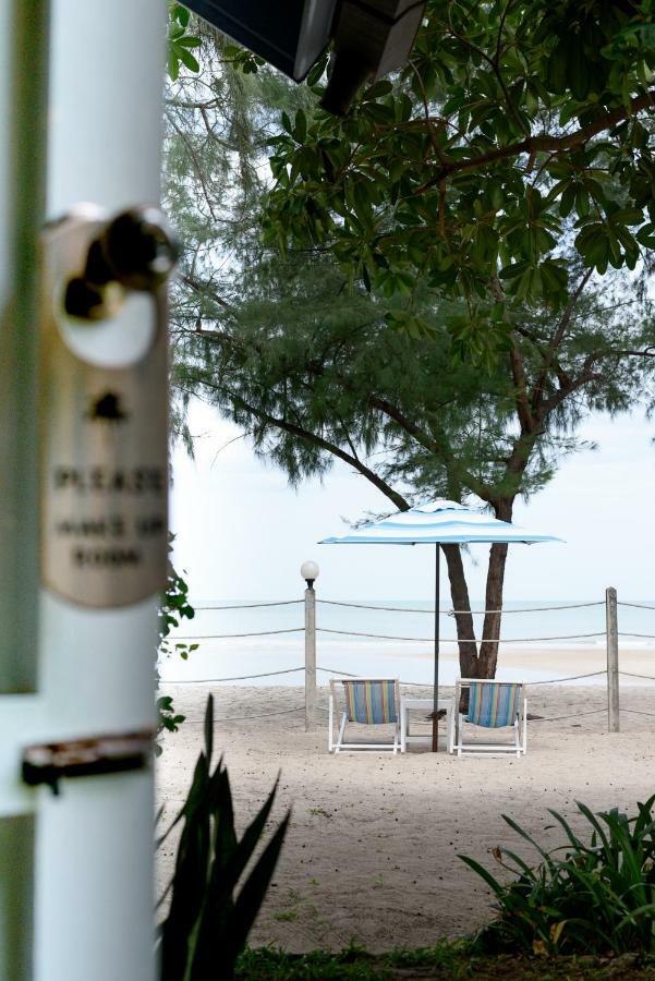 فيلا Baan Kratom Tong By The Sea تشا أم المظهر الخارجي الصورة